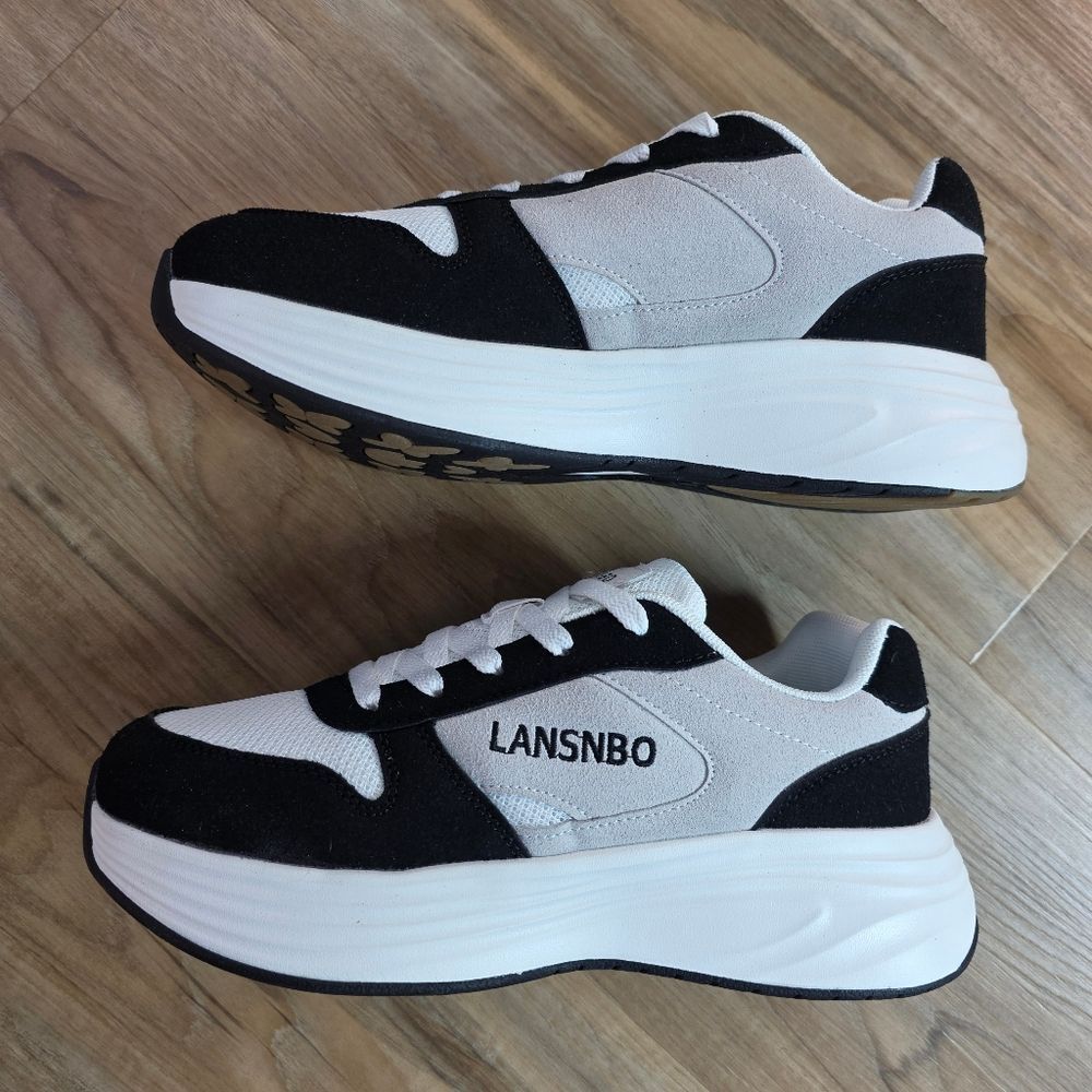🩵NIB Black & White Cushioned Cross-Training Athletic Shoes Size 8 - Picture 4 of 13